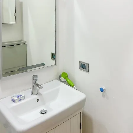 1 Bedroom Nice In Martinsicuro