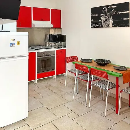 Appartement 1 Bedroom Nice In Martinsicuro